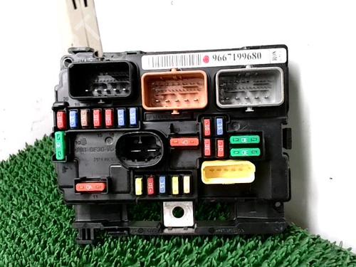 Used Fuse box Fuse box CITROËN C3 II (SC_) 1.2 VTi 82 (82 hp) 21491858 21491858