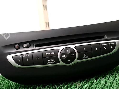Used Radio Radio RENAULT LAGUNA III (BT0/1) 2.0 16V (BT05, BT0F, BT0W) (140 hp) 22090497 22090497