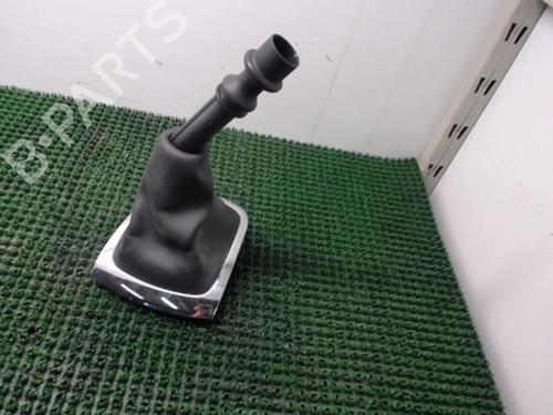 Used Shift knob Shift knob RENAULT MEGANE III Hatchback (BZ0/1_, B3_) 1.5 dCi (BZ09, BZ0D, BZ1W, BZ29, BZ14) (110 hp) 22085048 22085048