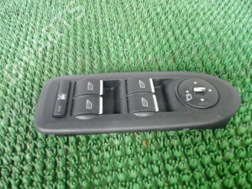 Used Left front window switch FORD KUGA I 2.0 TDCi 4x4 (140 hp) 22087985