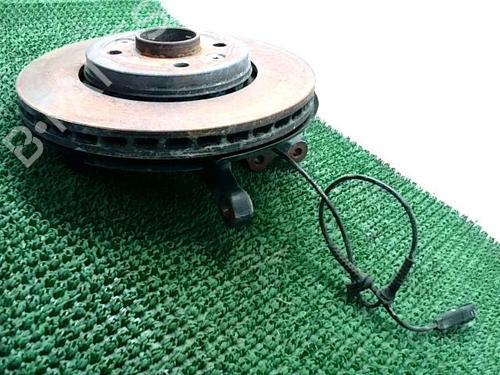 Left front steering knuckle RENAULT CLIO V (B7_) 1.5 Blue dCi 100 (B7AD) | BP29900903M25 