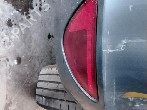 rear-fog-light-renault-clio-iii-hatchback-van-sb_-sr_-2005-36155542 main image
