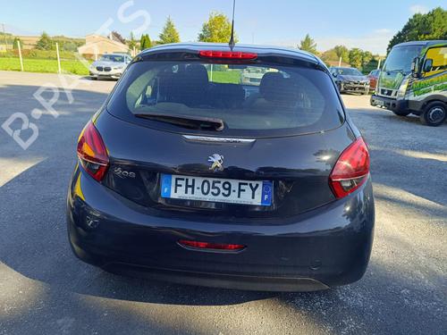 Brugte PEUGEOT 208 I (CA_, CC_)  1.2 VTI 82  4775061