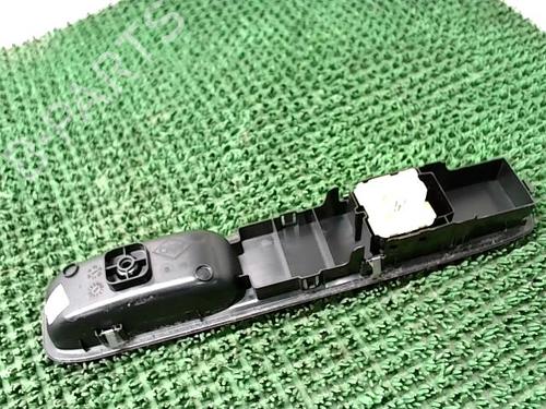 Left front window switch DACIA SANDERO III 1.0 SCe 65 | BP22093167I27 