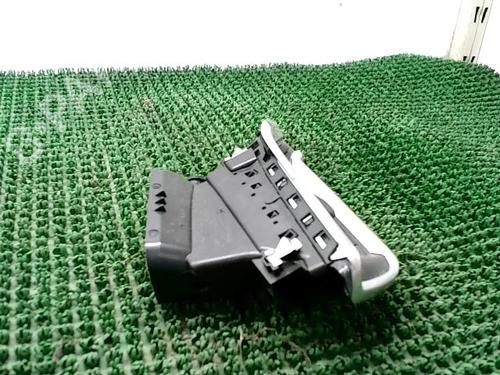 Air vent PEUGEOT 2008 I (CU_) 1.2 THP 110 / PureTech 110 | BP27234877I21 - Image 3