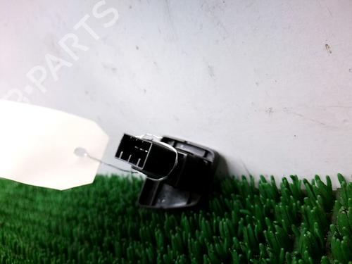 right-front-window-switch-fiat-500-312_-2007-33969733 main image