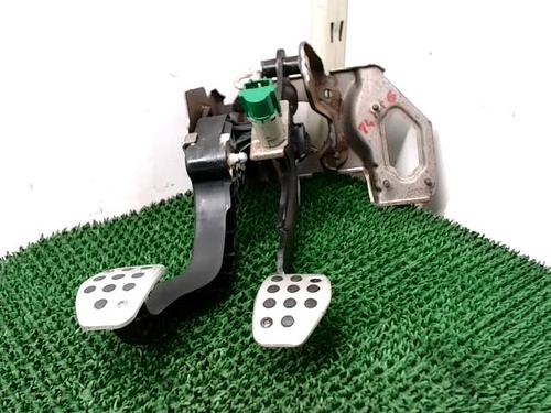 clutch-pedal-peugeot-2008-i-cu_-2013-27234854 main image