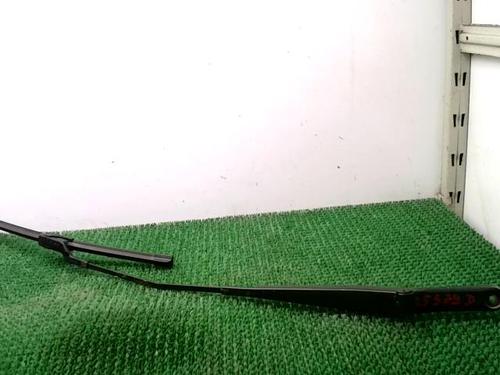 Used Front windshield wiper arm VW POLO V (6R1, 6C1) 1.4 TDI (75 hp) 28840940