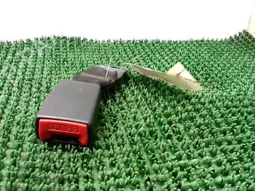 Used Seat buckle CITROËN C3 I (FC_, FN_) 1.4 HDi (68 hp) 28475906
