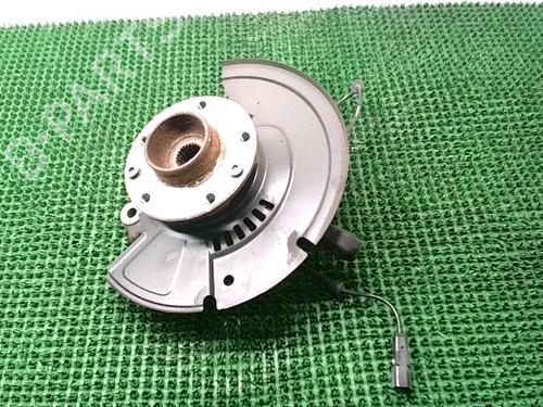 Used Left rear steering knuckle Left rear steering knuckle RENAULT CAPTUR II (HF_) TCe 90 (HFM6) (91 hp) 22089785 22089785