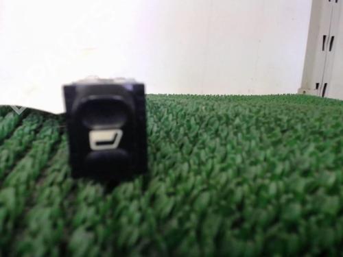 Used Right front window switch Right front window switch CITROËN BERLINGO / BERLINGO FIRST MPV (MF_, GJK_, GFK_) 2.0 HDI 90 (MFRHY) (90 hp) 22077455 22077455