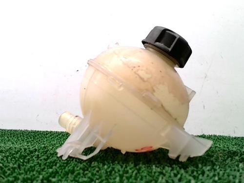 Used Expansion tank PEUGEOT 308 II (LB_, LP_, LW_, LH_, L3_) 1.6 BlueHDi 120 (120 hp) 22092595