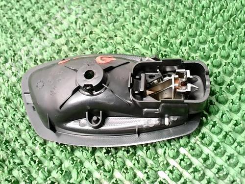 Used Front left interior door handle Front left interior door handle RENAULT MEGANE III Grandtour (KZ0/1) 1.5 dCi (KZ09, KZ0D, KZ1G, KZ29, KZ14, KZ1W, KZ10, KZ1F,... (110 hp) 22091504 22091504