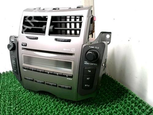 Used Radio TOYOTA YARIS (_P9_) 1.4 D-4D (NLP90_, NLP90R) (90 hp) 30500071