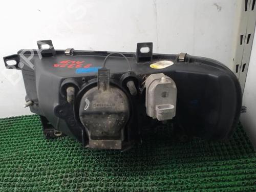 Used Right headlight Right headlight RENAULT MASTER II Van (FD) 2.5 D (FD0A, FD0E, FD2E, FD3E) (80 hp) 20877249 20877249