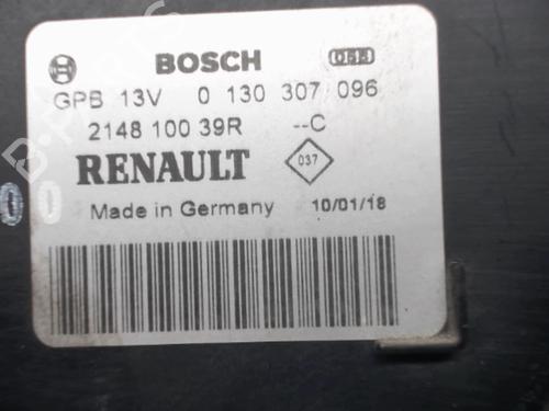 radiator-fan-renault-laguna-coupe-dt01-20-dci-dt01-dt08-dt09-dt0k-dt12-dt1c-dt1d-dt1m-2008-2009-2010-2011-2012-2013-2014-2015-22084661 main image