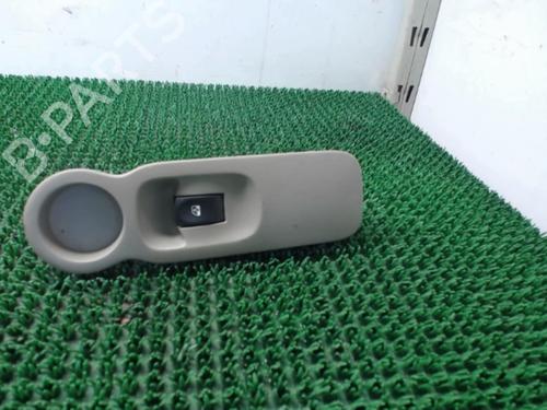 Used Right front window switch Right front window switch RENAULT MODUS / GRAND MODUS (F/JP0_) 1.5 dCi (JP0G, JP0H) (106 hp) 22086299 22086299