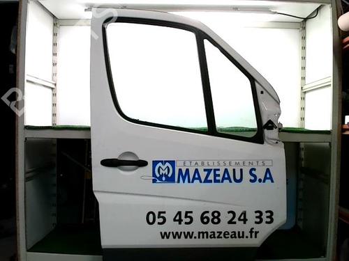 Used Right front door VW CRAFTER 30-50 Van (2E_) 2.5 TDI (109 hp) 26957733