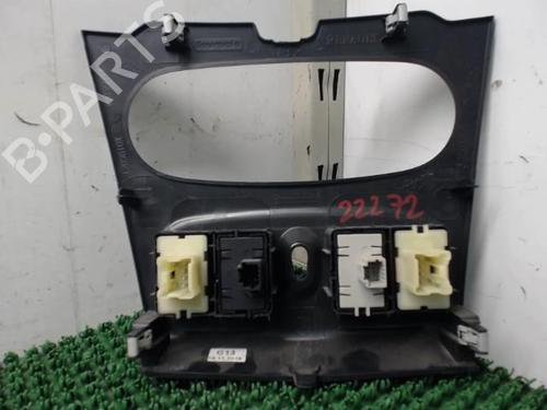 Used Switch DACIA SANDERO II 1.5 dCi (90 hp) 22088343