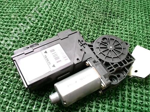 Right front window motor AUDI A4 B6 (8E2) 1.9 TDI | BP27888918E20 - Image 3
