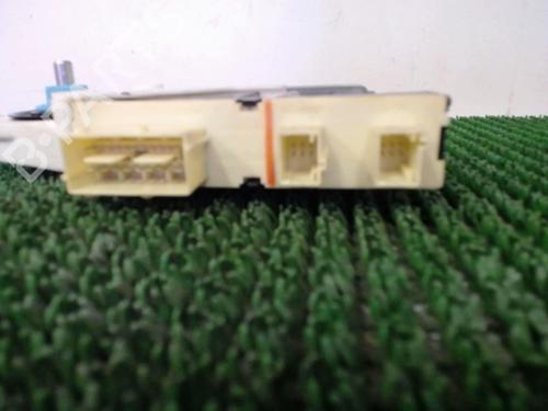 Used Right front window motor Right front window motor CITROËN C5 II (RC_) 1.6 HDi (RC8HZB) (109 hp) 22078106 22078106