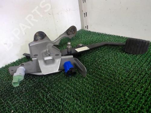 Clutch pedal RENAULT CLIO IV (BH_) 1.5 dCi 75 | BP22088359I13 