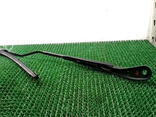 Front windshield wiper arm DACIA SANDERO III 1.0 SCe 65 | BP22184389C143 