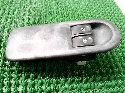 Used Left front window switch Left front window switch RENAULT CLIO III (BR0/1, CR0/1) 1.5 dCi (C/BR0G, C/BR1G) (68 hp) 22089050 22089050