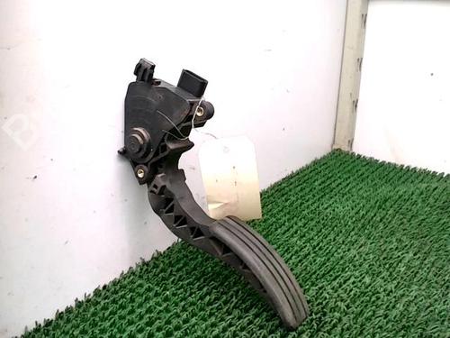 pedal-renault-megane-iii-hatchback-bz01_-b3_-2008-27685623 main image