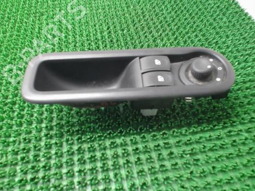 Used Left front window switch RENAULT CLIO III (BR0/1, CR0/1) 1.5 dCi (75 hp) 22240636