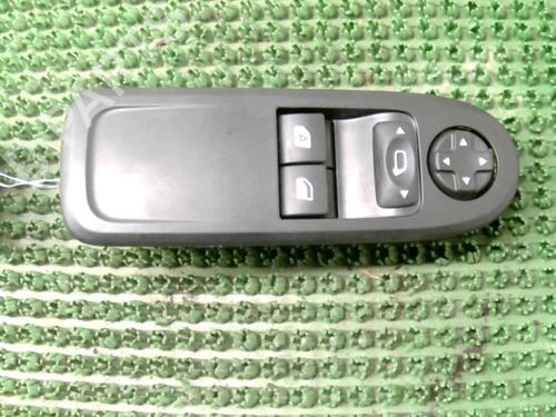 Used Switch CITROËN C3 II (SC_) 1.4 HDi 70 (SC8HZC, SC8HR0, SC8HP4) (68 hp) 22078349