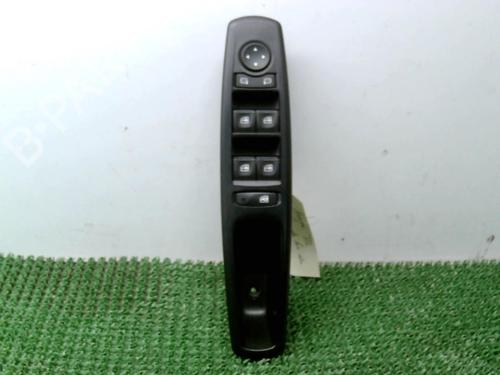Left front window switch RENAULT MEGANE III Hatchback (BZ0/1_, B3_) 1.5 dCi | BP22078819I27 