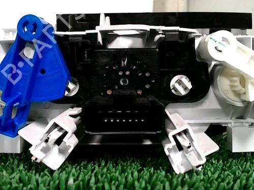 climate-control-dacia-duster-hs_-15-dci-2010-2011-2012-2013-2014-2015-2016-2017-2018-22412781 main image