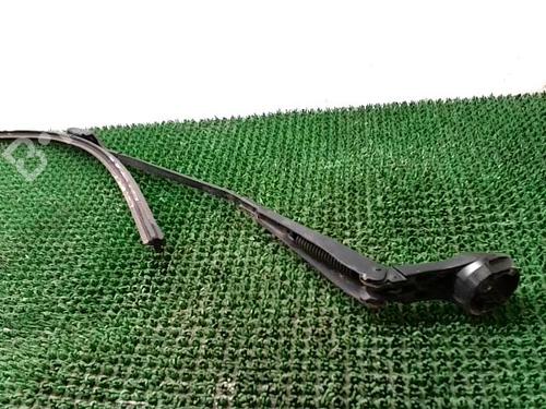 Front windshield wiper arm CITROËN C4 Picasso II 1.2 THP 130 | BP20873938C143 