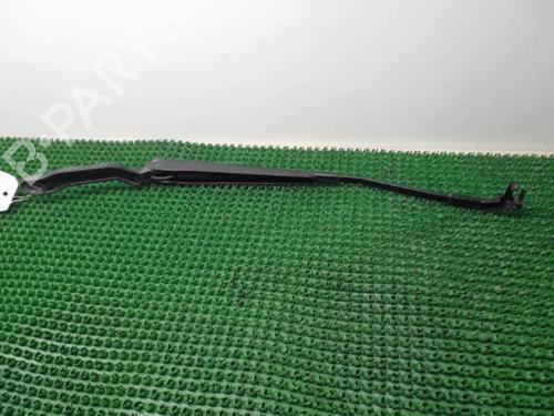Used Front windshield wiper arm Front windshield wiper arm 22077369 22077369