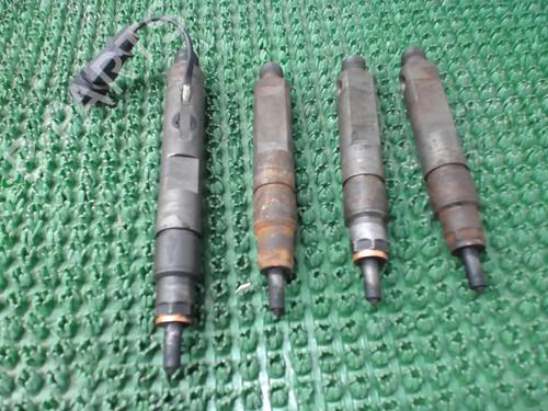Injector RENAULT MEGANE Scenic (JA0/1_) 1.9 dTi (JA0N) | BP22081709M100 