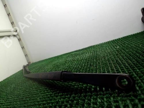 Used Front windshield wiper arm Front windshield wiper arm 22084945 22084945