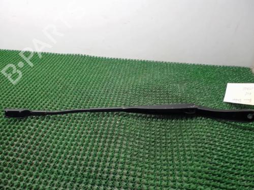 Used Front windshield wiper arm DACIA DUSTER (HS_) 1.5 dCi 4x4 (109 hp) 22077848