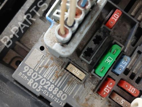 fuse-box-peugeot-partner-tepee-2008-38976993 main image