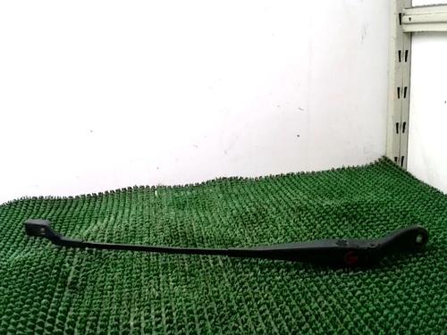 front-windshield-wiper-arm-peugeot-2008-i-cu_-2013-30764672 main image