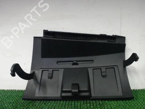 Used Glove box Glove box RENAULT CLIO III (BR0/1, CR0/1) 1.5 dCi (BR17, CR17) (86 hp) 22087877 22087877