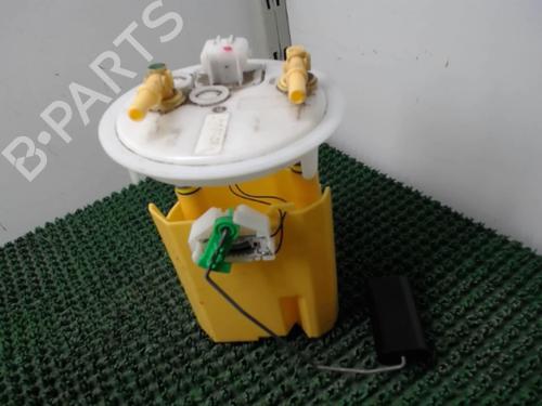 Used Fuel pump DACIA SANDERO 1.5 dCi (75 hp) 22082324