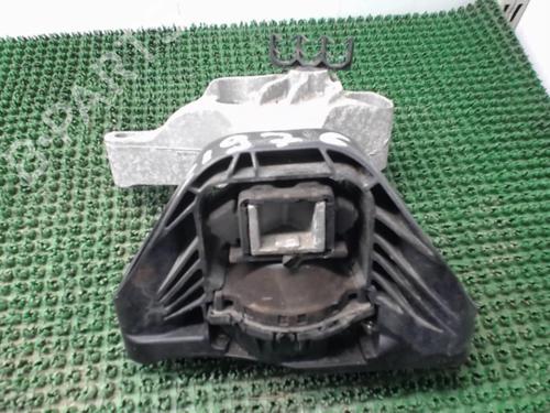 Used Engine mount Engine mount RENAULT CLIO IV Grandtour (KH_) 1.5 dCi 75 (75 hp) 22082549 22082549