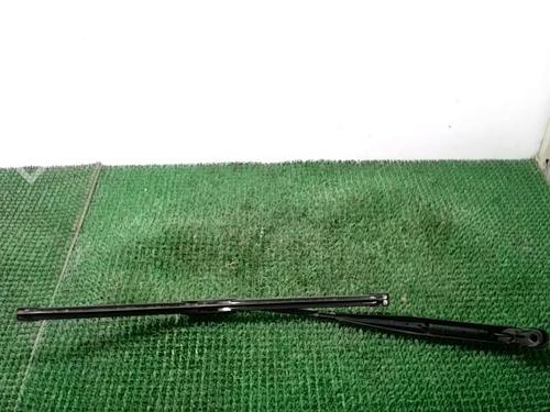 Front windshield wiper arm NISSAN TERRANO II (R20) 3.0 Di 4WD 288858F000