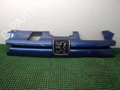 Used Grille PEUGEOT 306 Hatchback (7A, 7C, N3, N5) 1.9 DT (90 hp) 22077825