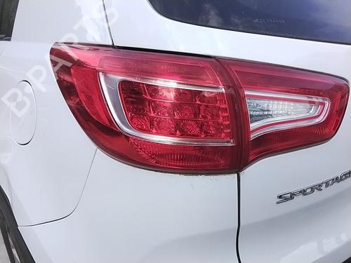Farolim esquerdo Farolim esquerdo KIA SPORTAGE III (SL) 1.7 CRDi (116 hp) 35781033 35781033