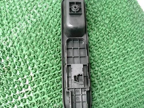 Right front window switch PEUGEOT 307 Break (3E) 2.0 HDI 90 | BP22089835I26 