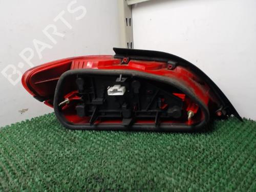 Used Right taillight Right taillight 22079663 22079663