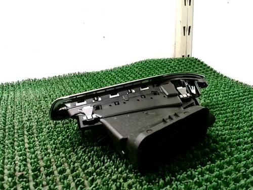 air-vent-peugeot-2008-i-cu_-2013-27234876 main image