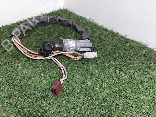 Used Ignition barrel PEUGEOT 205 I (741A/C) 1.7 Diesel (60 hp) 22091874